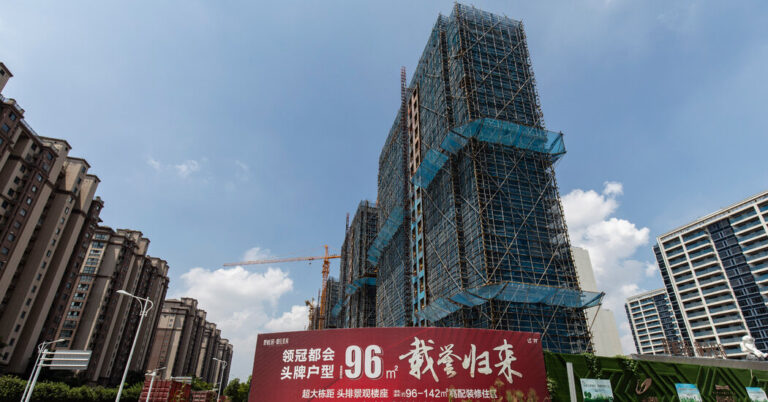 Country Garden, Chinese Real Estate Giant, to Miss Debt Payments